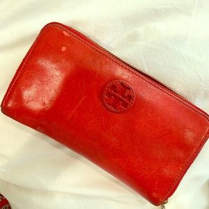 Tory Burch wallet